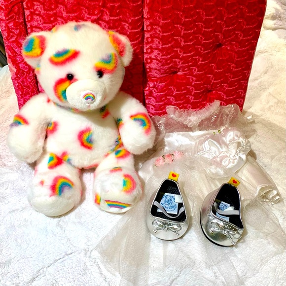 Limited Edition 2009 White Bear Rainbows-Summer Season - Picture 1 of 4